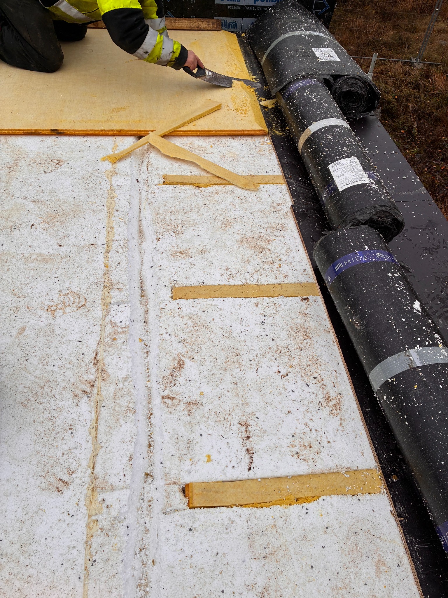 EPS60 thermal insulation and slope formation