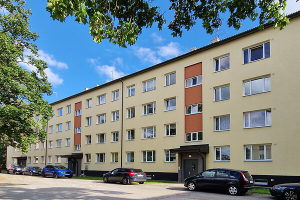 Completed apartment building facade at Mahlamäe tn 3