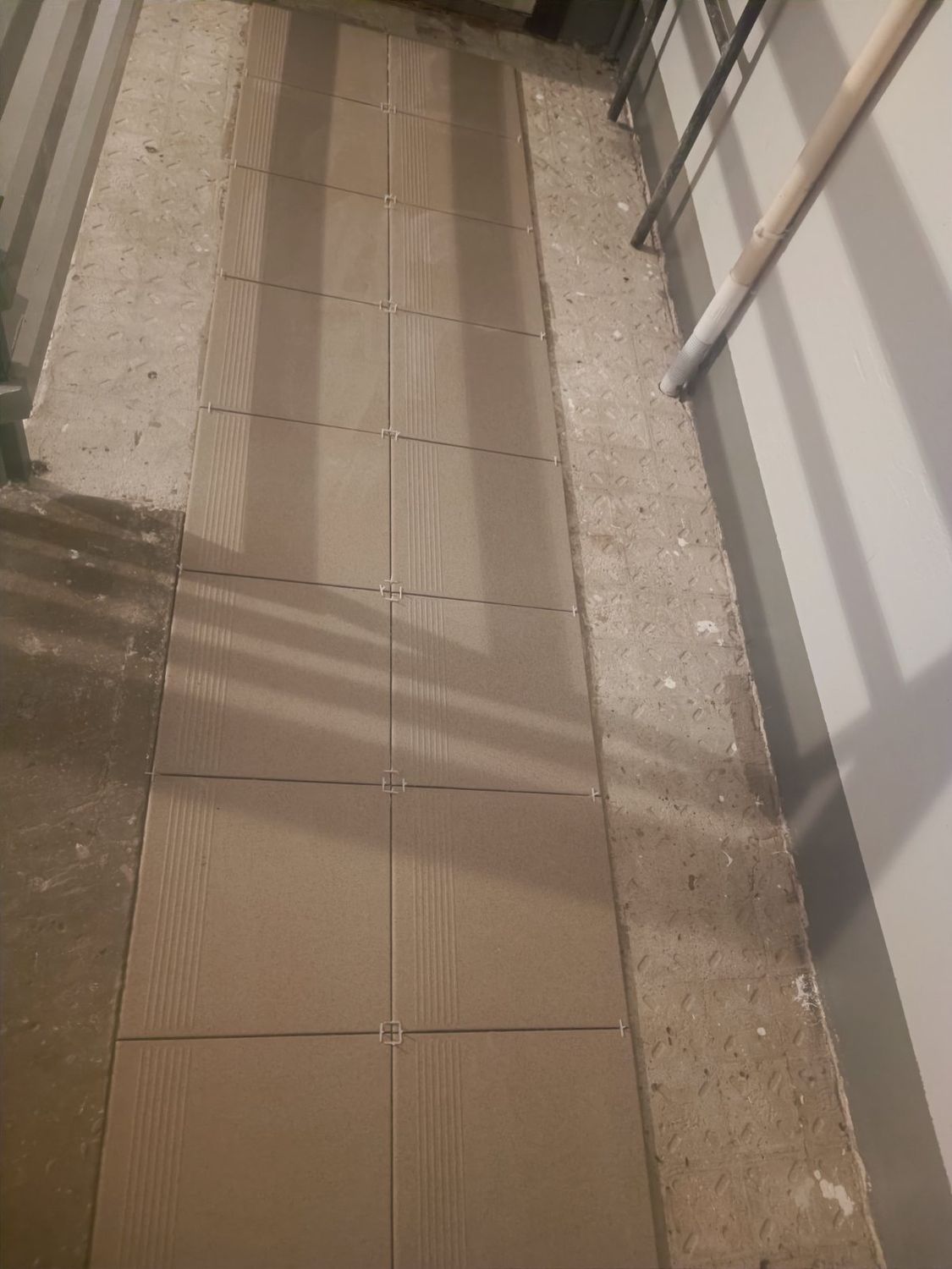 Tiled landing in progress.