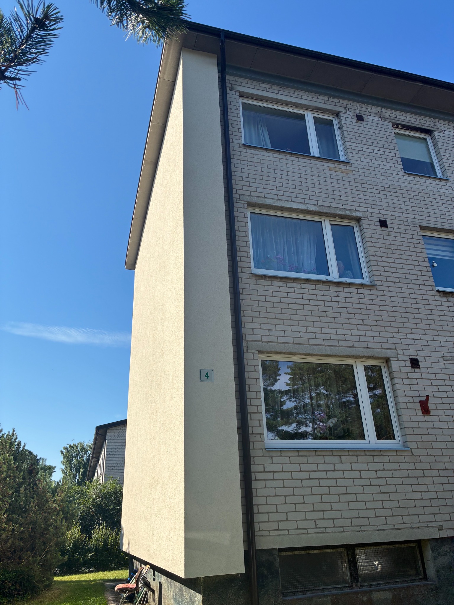 Rendered gable wall and adjoining window elevation